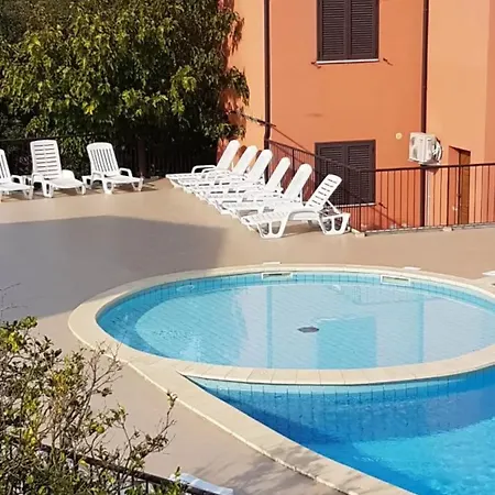 Les Terrasses De Lozari LʼÎle-Rousse
