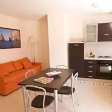 Ξενοδοχείο με διαμερίσματα Les Terrasses De Lozari LʼÎle-Rousse