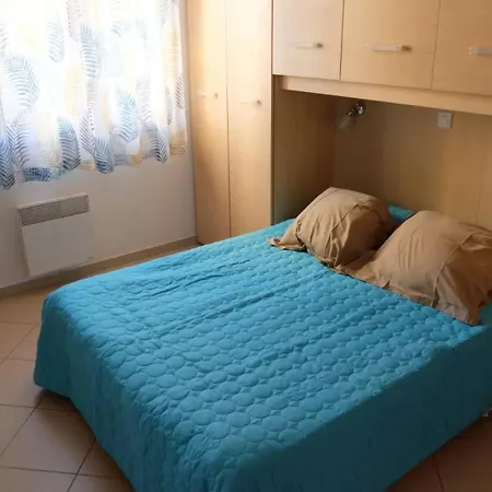 Ξενοδοχείο με διαμερίσματα Les Terrasses De Lozari 3*