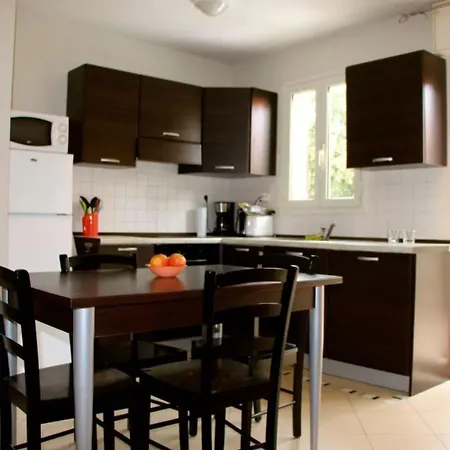 Les Terrasses De Lozari Aparthotel 3*