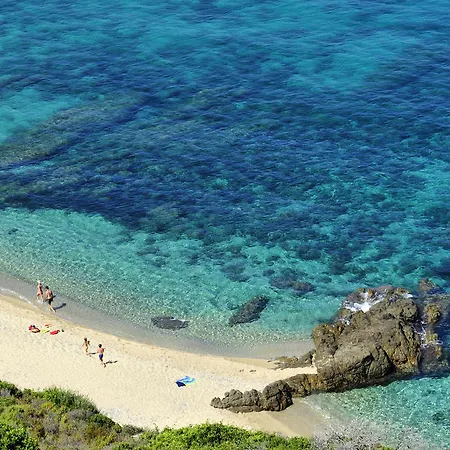 アパートホテル Les Terrasses De Lozari LʼÎle-Rousse