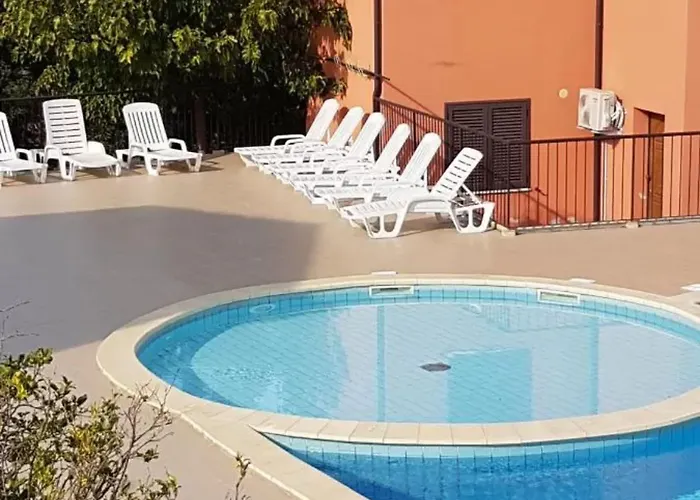 Les Terrasses De Lozari LʼÎle-Rousse