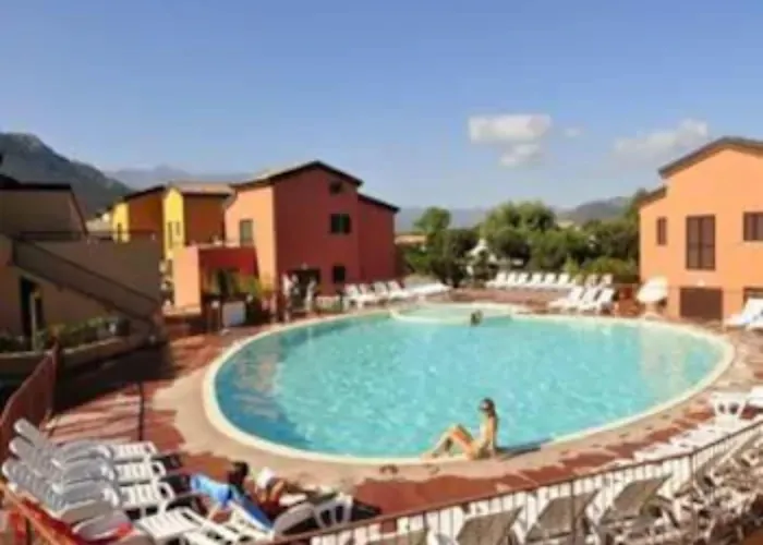 Les Terrasses De Lozari