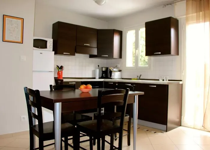 Les Terrasses De Lozari Aparthotel 3*