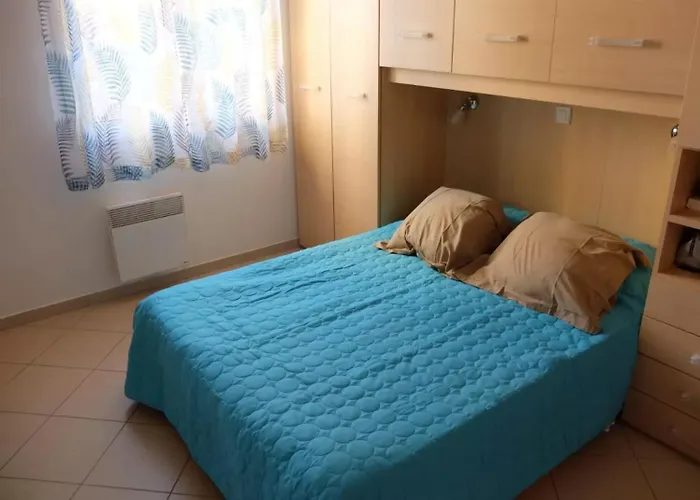 公寓式酒店 Les Terrasses De Lozari 3*